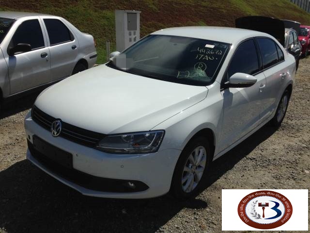 LOTE 013 JETTA COMFORTLINE 2.0 2014