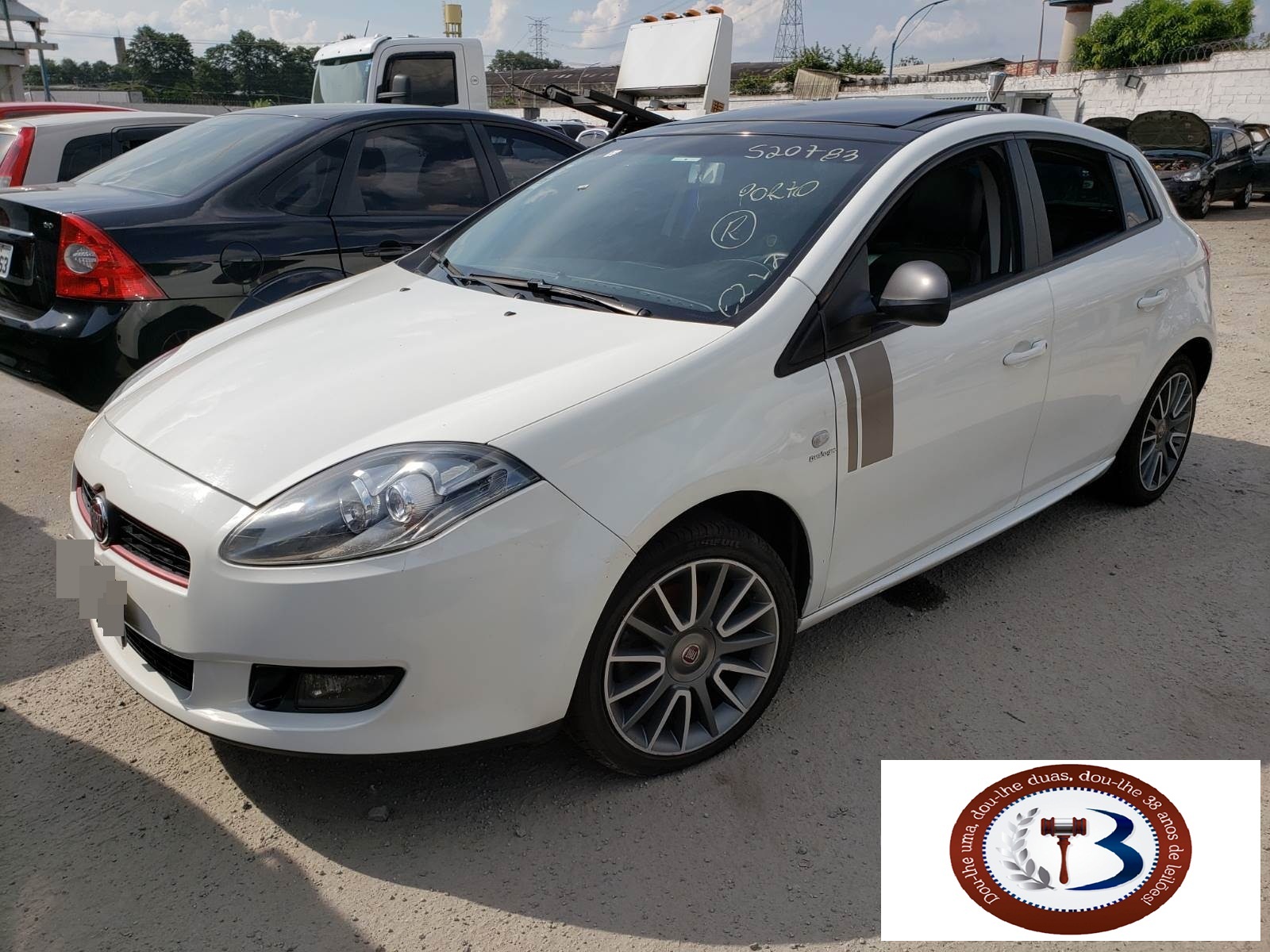 LOTE 039  FIAT  BRAVO SPORTING 1.8 16V 2013