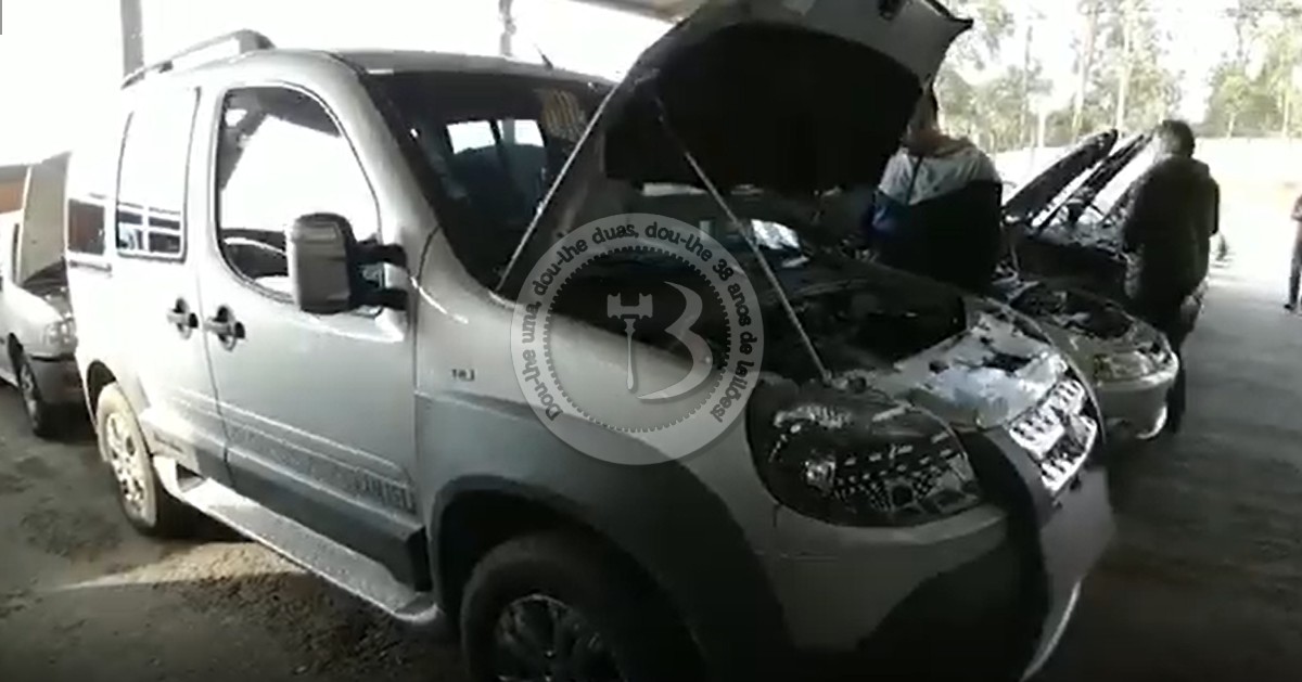 Fiat Doblò Adventure Xingu 1 8 16V Flex 2013